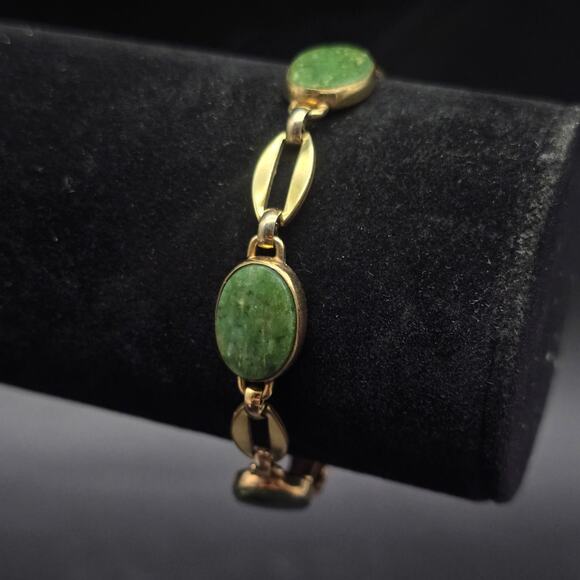 WRE 12K Gold Filled Nephrite Jade Bracelet Vintage - Picture 1 of 12